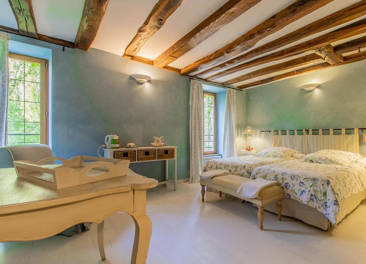 Bed and Breakfast Le Domaine De Moroges Экстерьер фото
