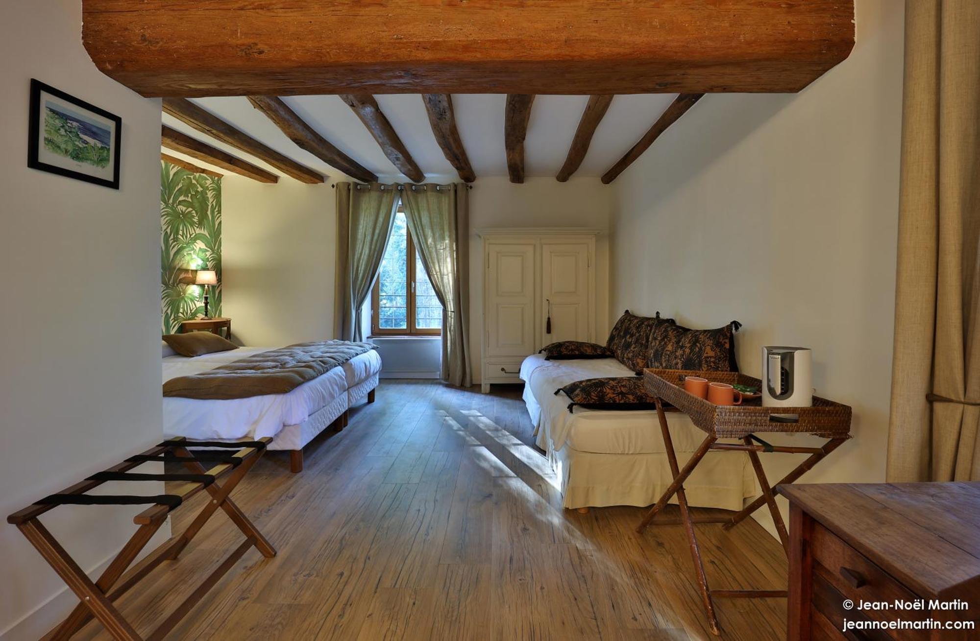 Bed and Breakfast Le Domaine De Moroges Экстерьер фото